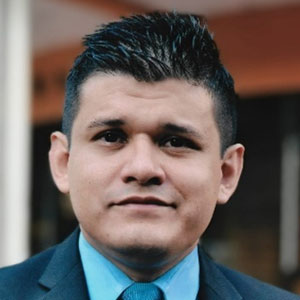 Dr. Rolando Rodríguez